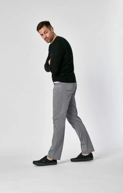 Mavi MATT RELAXED STRAIGHT LEG IN SHARK SKIN TWILL Pants