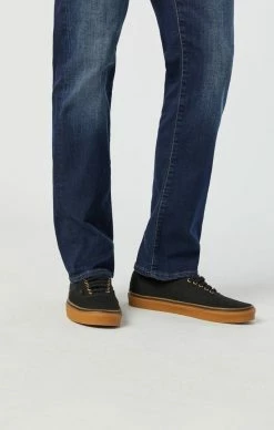 Mavi Denim ZACH STRAIGHT LEG IN DARK BRUSHED WILLIAMSBURG
