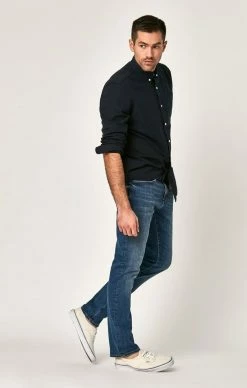 Mavi ZACH STRAIGHT LEG IN MID FOGGY WILLIAMSBURG