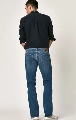 Mavi ZACH STRAIGHT LEG IN MID FOGGY WILLIAMSBURG