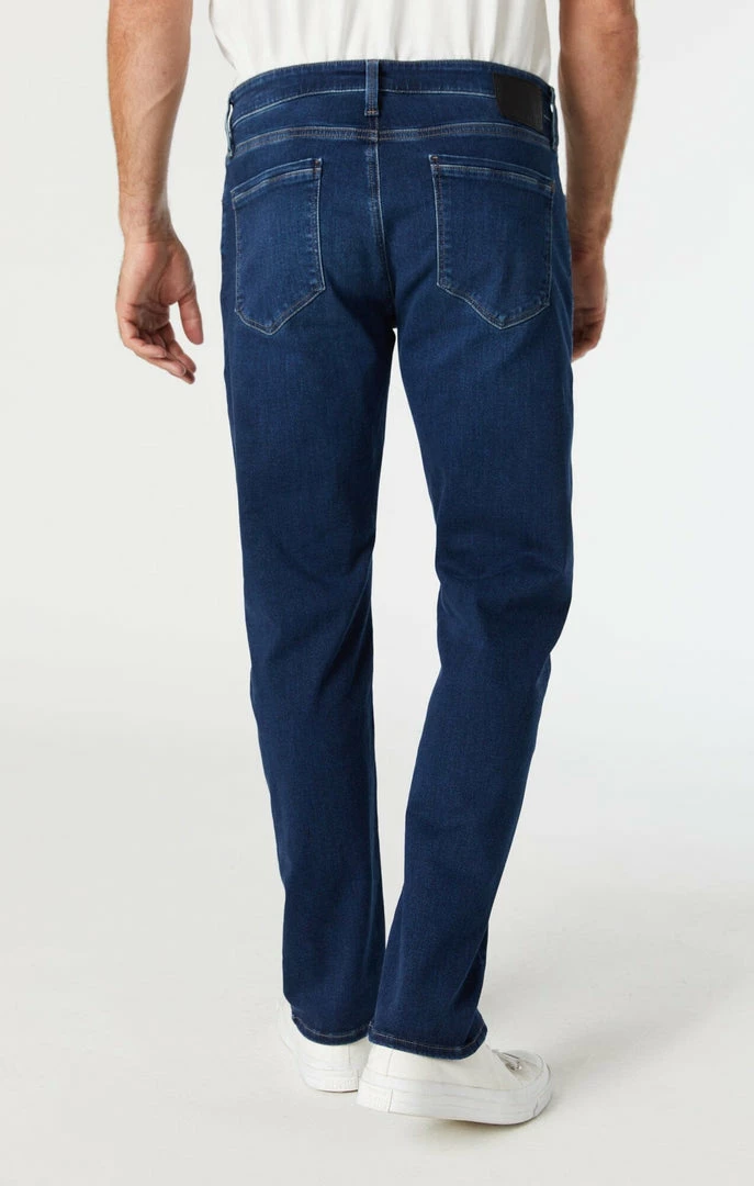 Deals ๐ฅฐ Mavi ZACH STRAIGHT LEG ๐ JEANS IN DARK BRUSHED ATHLETIC Denim ๐ 6 Mavi ZACH STRAIGHT LEG JEANS IN DARK BRUSHED ATHLETIC Denim