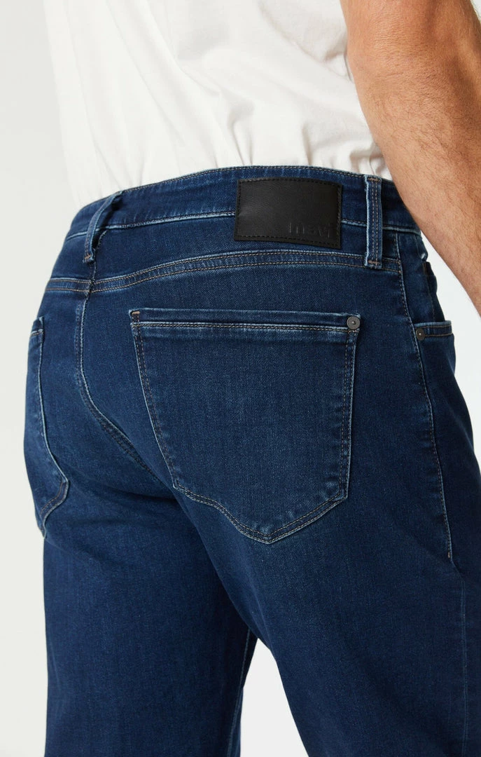 Deals ๐ฅฐ Mavi ZACH STRAIGHT LEG ๐ JEANS IN DARK BRUSHED ATHLETIC Denim ๐ 3 Mavi ZACH STRAIGHT LEG JEANS IN DARK BRUSHED ATHLETIC Denim