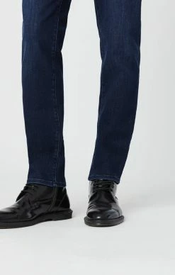 Promo π Mavi STEVE ATHLETIC FIT π JEANS IN DARK INK SUPERMOVE Denim π 13 Mavi STEVE ATHLETIC FIT JEANS IN DARK INK SUPERMOVE Denim