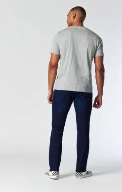 Budget ⌛ Mavi MARCUS SLIM STRAIGHT LEG IN DARK BRUSHED ATHLETIC Denim ⭐ 9 Mavi MARCUS SLIM STRAIGHT LEG IN DARK BRUSHED ATHLETIC Denim