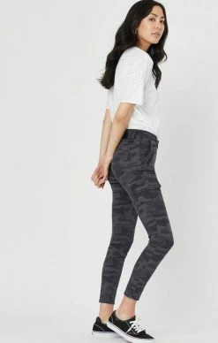 Cheapest π€© Mavi JULIETTE SKINNY CARGO IN SMOKE CAMO Pants π₯ 11 Mavi JULIETTE SKINNY CARGO IN SMOKE CAMO Pants