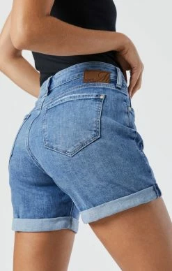 Mavi PIXIE SHORTS IN LIGHT RIPPED ORGANIC BLUE