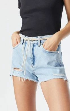 Cheap 𧨠Mavi ROSIE BOYFRIEND SHORT IN LIGHT BLUE DENIM Shorts π― 8 Mavi ROSIE BOYFRIEND SHORT IN LIGHT BLUE DENIM Shorts