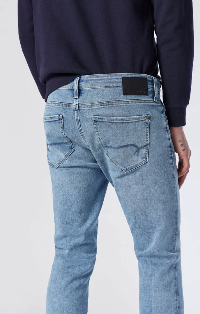 Outlet 🌟 Mavi JAKE SLIM LEG IN LIGHT FOGGY WILLIAMSBURG Denim 🌟 3 Mavi JAKE SLIM LEG IN LIGHT FOGGY WILLIAMSBURG Denim