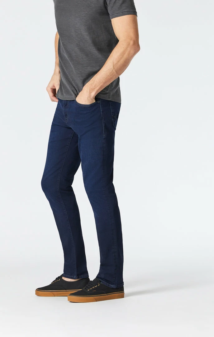 Hot Sale 🔔 Mavi Denim JAKE SLIM LEG 👖 JEANS IN DEEP INK ORGANIC MOVE 🔥 5 Mavi Denim JAKE SLIM LEG JEANS IN DEEP INK ORGANIC MOVE