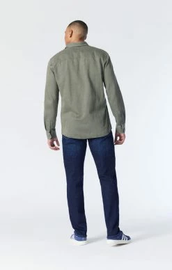 Mavi STEVE ATHLETIC JEANS IN DEEP BRUSHED ORGANIC MOVE Denim
