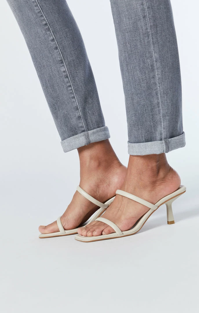 Best Sale π Mavi KATHLEEN SLIM BOYFRIEND π JEANS IN LIGHT GREY FEATHER BLUE β 2 Mavi KATHLEEN SLIM BOYFRIEND JEANS IN LIGHT GREY FEATHER BLUE