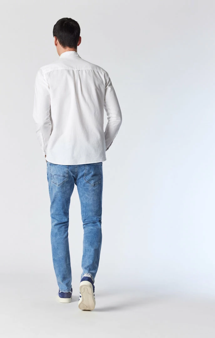 Deals ๐ฅ Mavi JAKE SLIM LEG ๐ JEANS IN LIGHT BRUSHED ORGANIC MOVE Denim ๐ 6 Mavi JAKE SLIM LEG JEANS IN LIGHT BRUSHED ORGANIC MOVE Denim