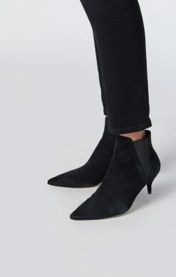 Brand new β¨ Mavi Denim ADA BOYFRIEND IN DARK SMOKE FEATHER BLUE π 13 Mavi Denim ADA BOYFRIEND IN DARK SMOKE FEATHER BLUE