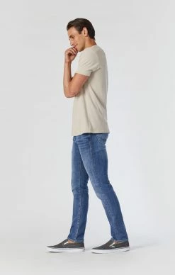 Mavi JAKE SLIM LEG JEANS IN MID USED BRUSHED FEATHER BLUE Denim