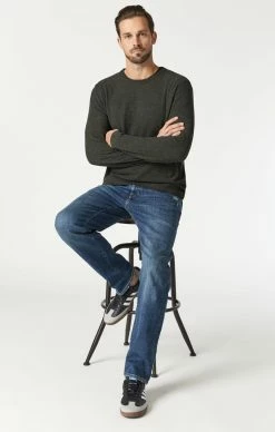 Mavi Denim ZACH STRAIGHT LEG JEANS IN DARK VINTAGE ORGANIC MOVE