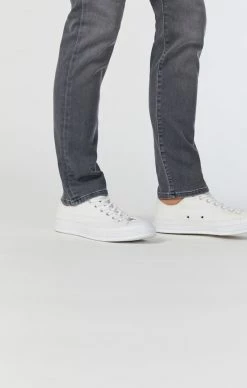 Mavi Denim JAKE SLIM LEG JEANS IN LIGHT GREY ATHLETIC