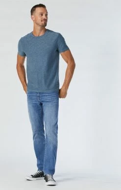 Mavi Denim ZACH STRAIGHT LEG JEANS IN MID FOGGY ORGANIC MOVE
