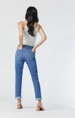 Mavi KATHLEEN SLIM BOYFRIEND JEANS IN MID BLUE FEATHER BLUE Denim