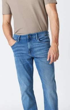 Mavi MATT RELAXED STRAIGHT LEG JEANS IN MID BRUSHED SUPERMOVE Denim