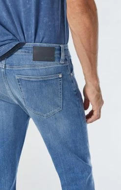 Mavi ZACH STRAIGHT LEG PANTS IN LIGHT USED DISTRESSED LA VINTAGE