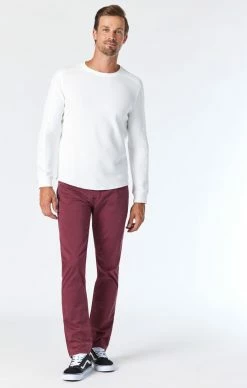 Mavi MARCUS SLIM STRAIGHT LEG IN WINDSOR WINE TWILL