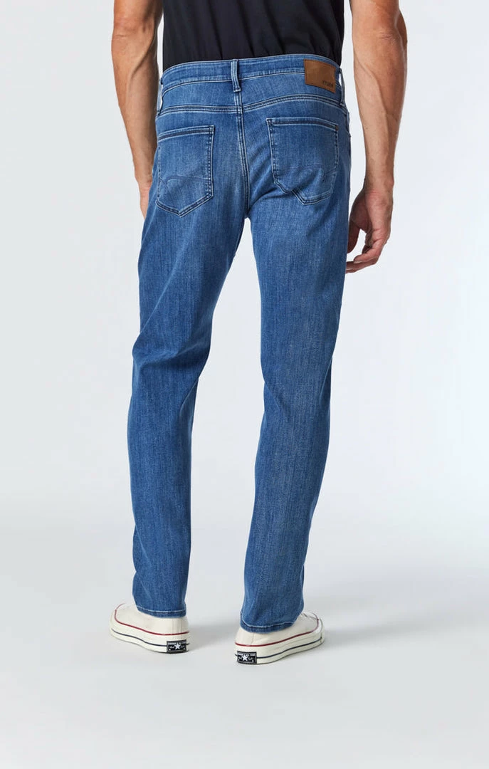 Discount π₯ Mavi JAKE SLIM LEG IN MID SUPERMOVE β 6 Mavi JAKE SLIM LEG IN MID SUPERMOVE