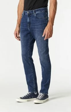 Mavi JAKE SLIM STRAIGHT LEG JEANS IN DARK BRUSHED SUPERMOVE Denim