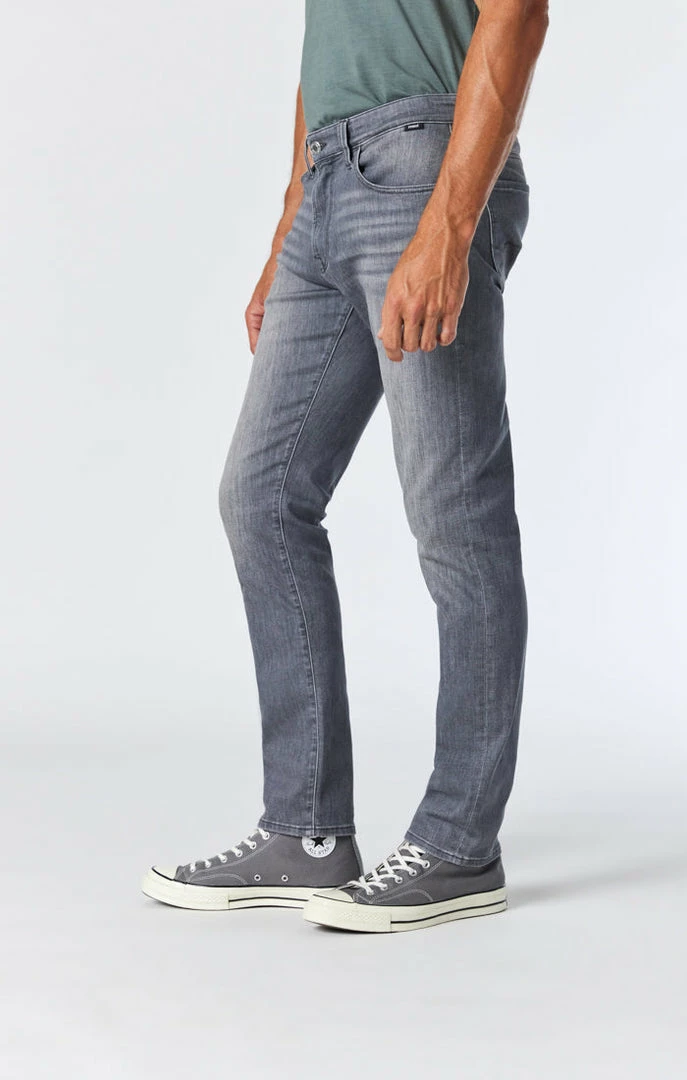 Top 10 π Mavi JAKE SLIM LEG IN MID GREY BRUSHED FEATHER BLUE Denim π 6 Mavi JAKE SLIM LEG IN MID GREY BRUSHED FEATHER BLUE Denim