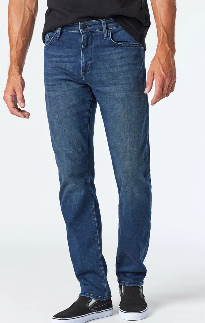 Discount π Mavi ZACH STRAIGHT LEG π JEANS IN FOGGY BLUE ATHLETIC Denim π 2 Mavi ZACH STRAIGHT LEG JEANS IN FOGGY BLUE ATHLETIC Denim