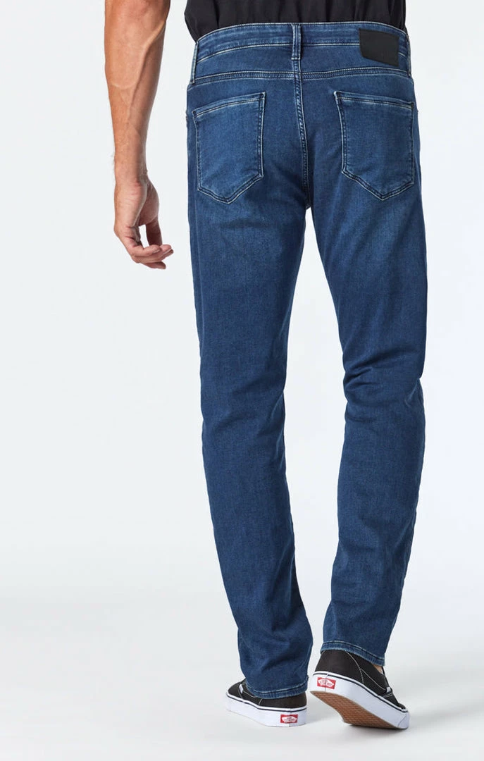 Discount π Mavi ZACH STRAIGHT LEG π JEANS IN FOGGY BLUE ATHLETIC Denim π 5 Mavi ZACH STRAIGHT LEG JEANS IN FOGGY BLUE ATHLETIC Denim