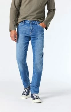 Best reviews of π Mavi ZACH STRAIGHT LEG π JEANS IN MID BRUSHED ATHLETIC Denim π€© 8 Mavi ZACH STRAIGHT LEG JEANS IN MID BRUSHED ATHLETIC Denim