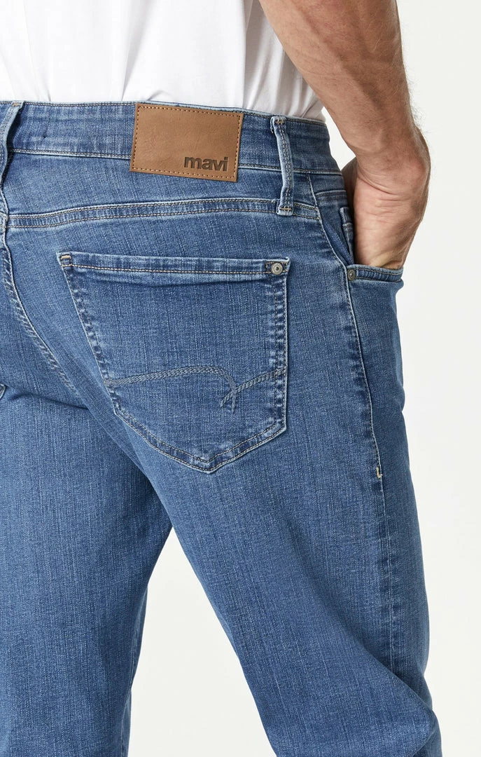 Best reviews of 🥰 Mavi Denim ZACH STRAIGHT LEG IN LIGHT BRUSHED ORGANIC MOVE ✨ 4 Mavi Denim ZACH STRAIGHT LEG IN LIGHT BRUSHED ORGANIC MOVE