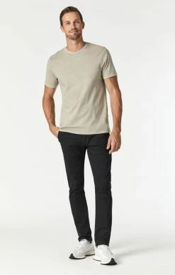 Mavi JOHNNY SLIM CHINO IN BLACK SATEEN TWILL