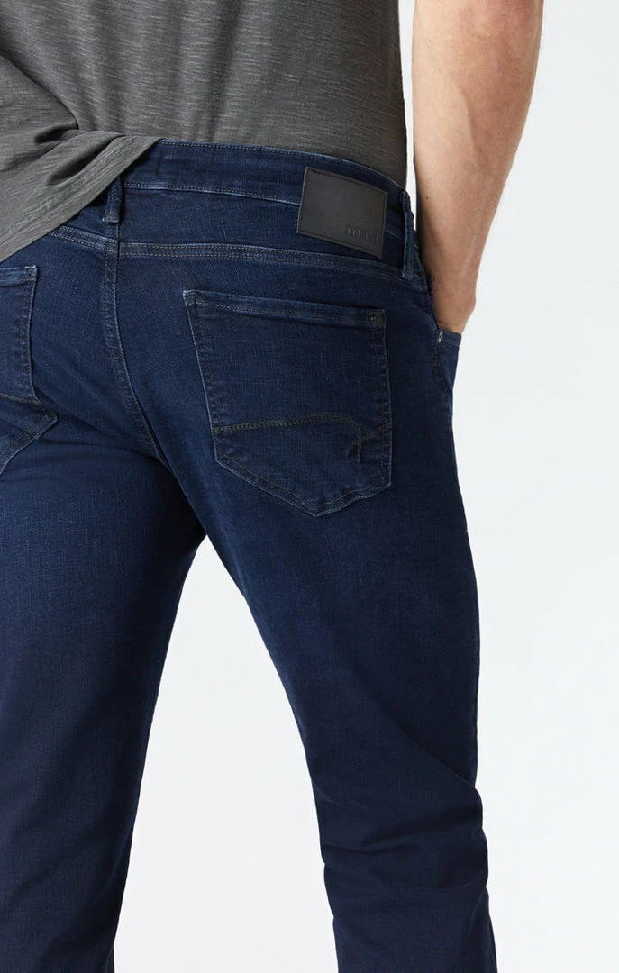 Hot Sale 🔔 Mavi Denim JAKE SLIM LEG 👖 JEANS IN DEEP INK ORGANIC MOVE 🔥 4 Mavi Denim JAKE SLIM LEG JEANS IN DEEP INK ORGANIC MOVE