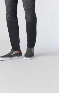 Mavi JAKE SLIM LEG IN DARK SMOKE BRUSHED ORGANIC MOVE