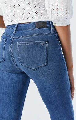 Wholesale ๐ฏ Mavi KENDRA STRAIGHT LEG ๐ JEANS IN MID SUPERSOFT Denim โจ 14 Mavi KENDRA STRAIGHT LEG JEANS IN MID SUPERSOFT Denim