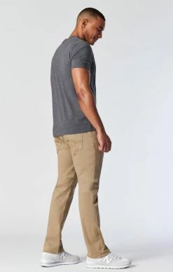 Mavi Pants MARCUS SLIM STRAIGHT LEG IN BRITISH KHAKI SUPERMOVE