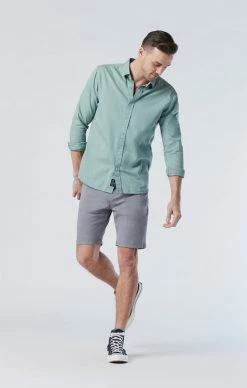 Mavi ETHAN SHORTS IN SHARKSKIN TWILL