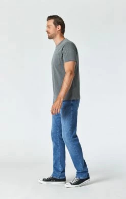 Mavi ZACH STRAIGHT LEG JEANS IN LIGHT ATHLETIC Denim
