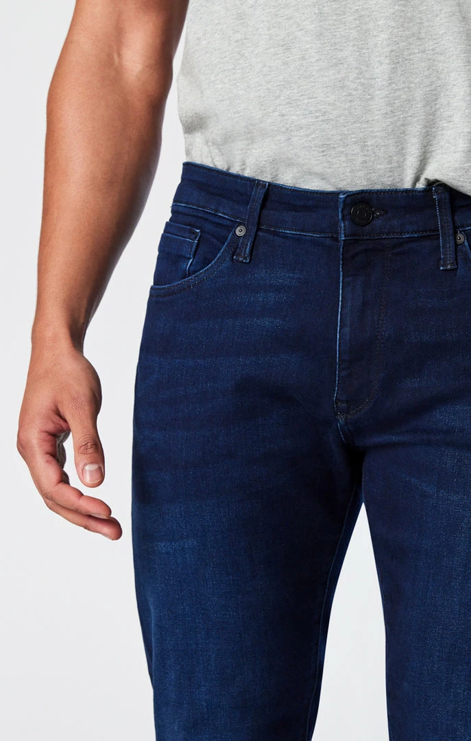 Budget ⌛ Mavi MARCUS SLIM STRAIGHT LEG IN DARK BRUSHED ATHLETIC Denim ⭐ 3 Mavi MARCUS SLIM STRAIGHT LEG IN DARK BRUSHED ATHLETIC Denim