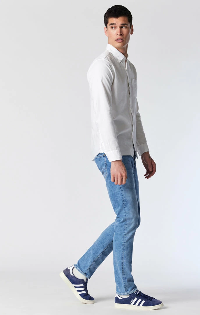 Deals ๐ฅ Mavi JAKE SLIM LEG ๐ JEANS IN LIGHT BRUSHED ORGANIC MOVE Denim ๐ 7 Mavi JAKE SLIM LEG JEANS IN LIGHT BRUSHED ORGANIC MOVE Denim