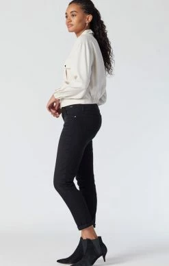 Brand new β¨ Mavi Denim ADA BOYFRIEND IN DARK SMOKE FEATHER BLUE π 9 Mavi Denim ADA BOYFRIEND IN DARK SMOKE FEATHER BLUE